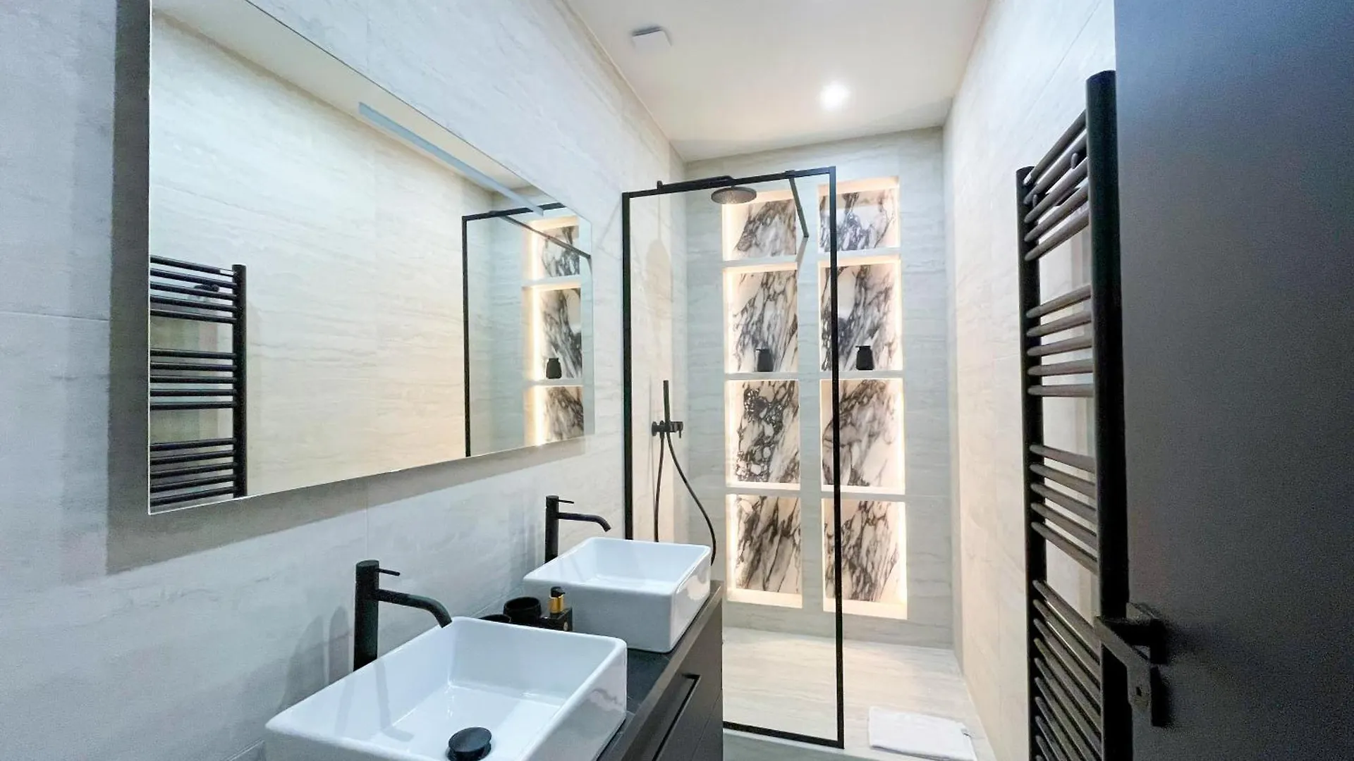 Urban Flat 197 - Prestige Saint Honore Paris 0*,